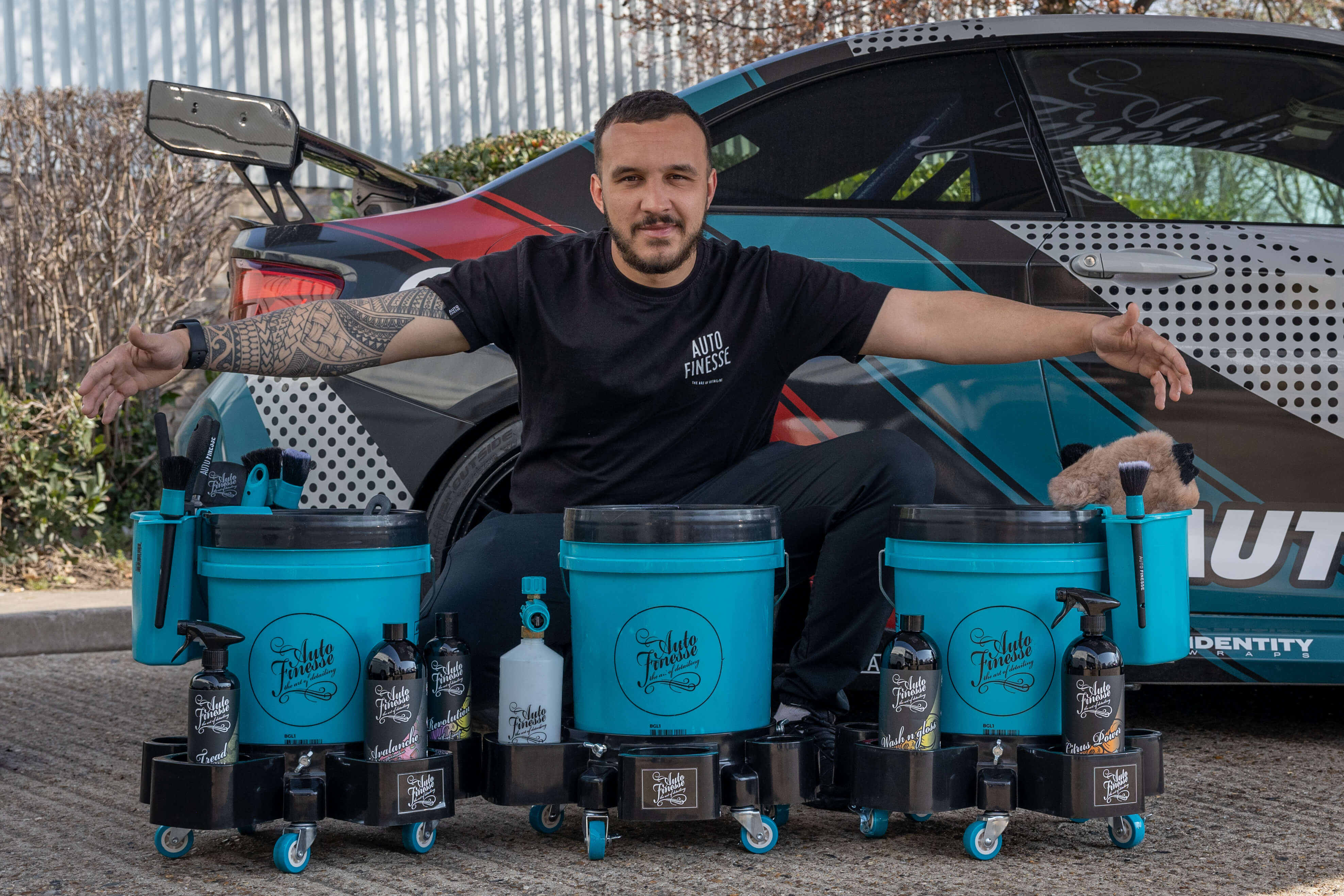 How Many Buckets Do You Need To Wash a Car?