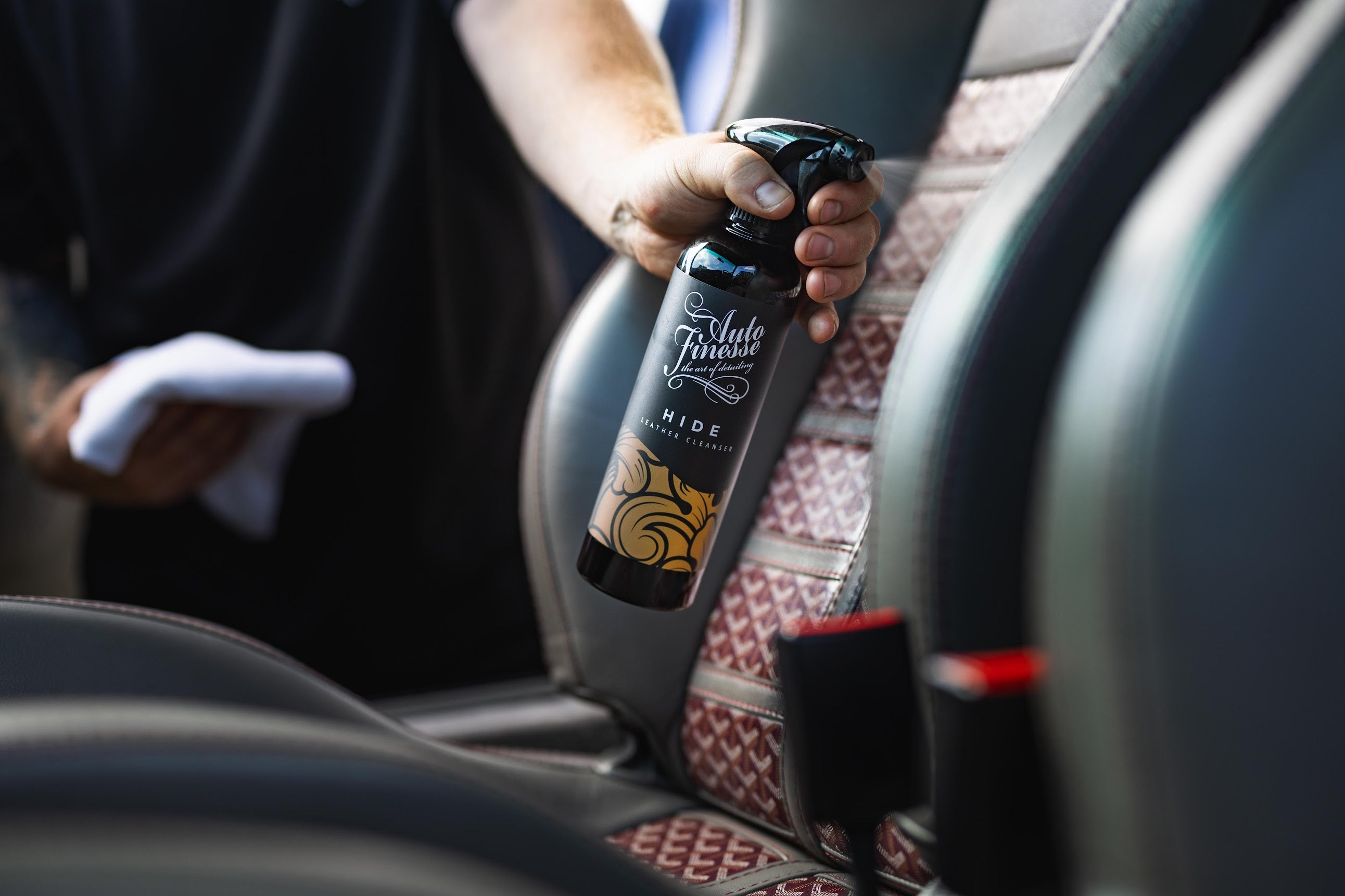 Auto Finesse | Hide Cleanser | Car Leather Cleaner - Interior Care