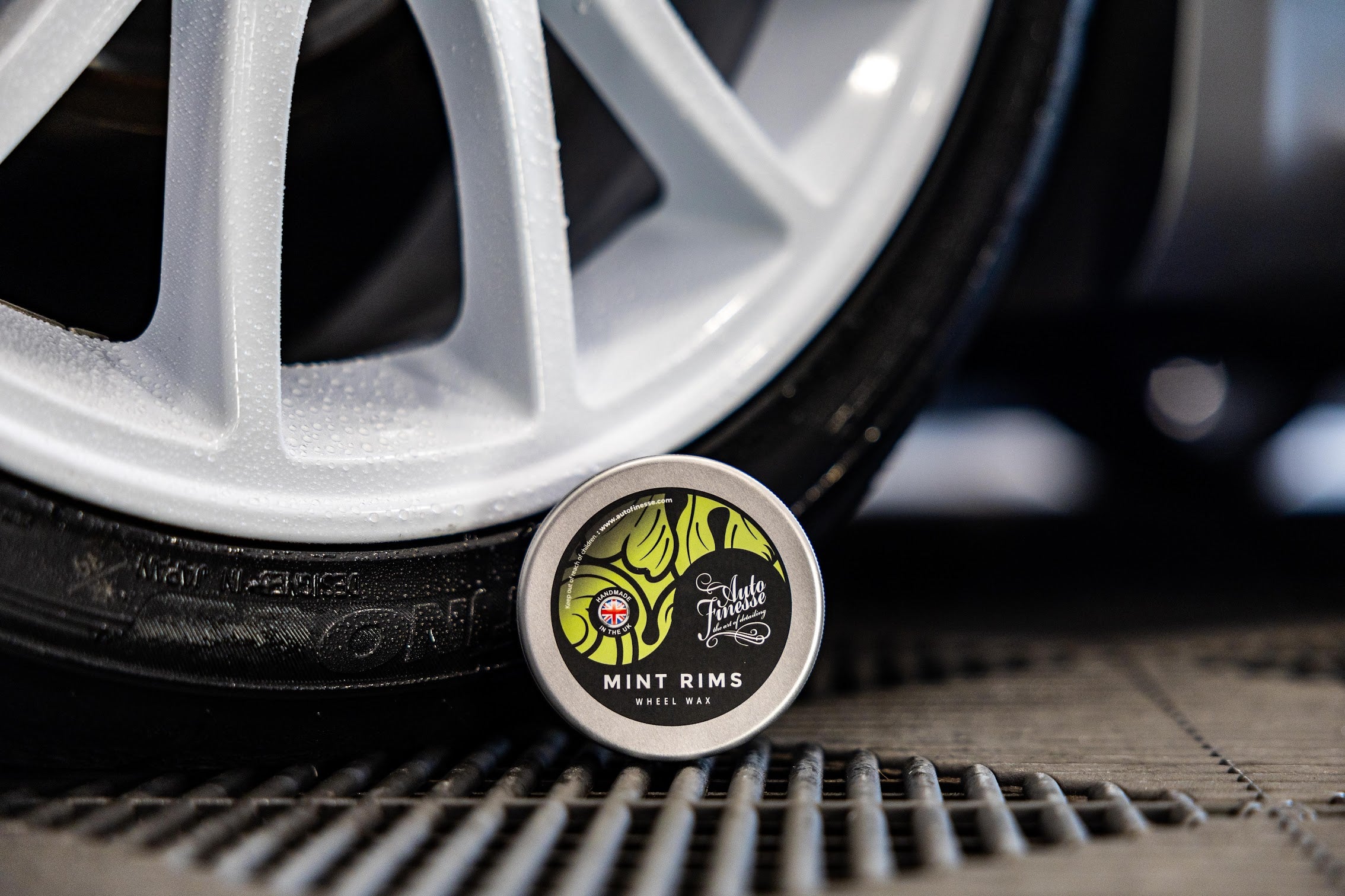 Auto Finesse | Mint Rims | Wheel Wax &amp; Wheel Sealant - For Alloy Wheels