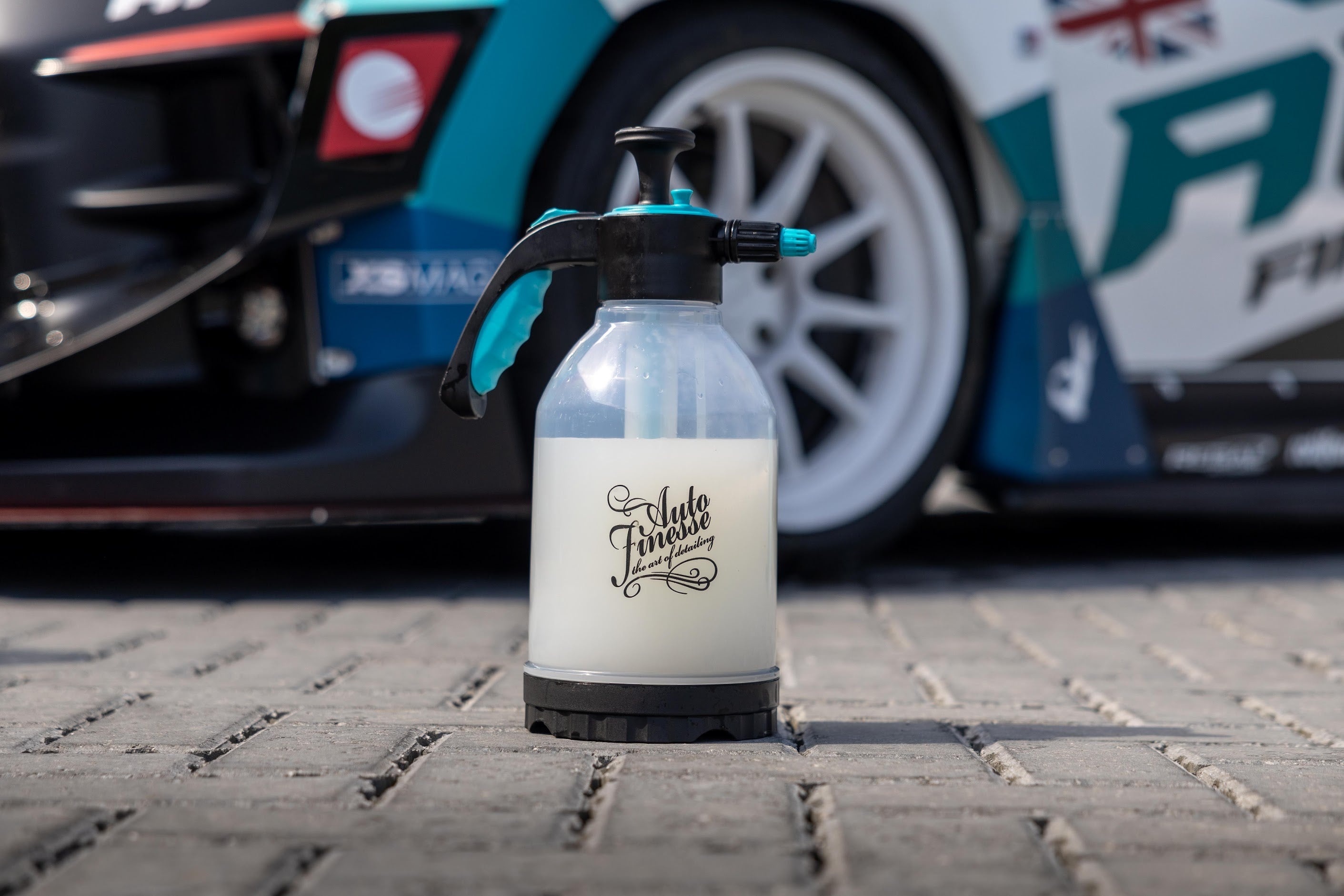 Auto Finesse | Foaming Pressure Sprayer 2-Litre - It Can Foam Now Too