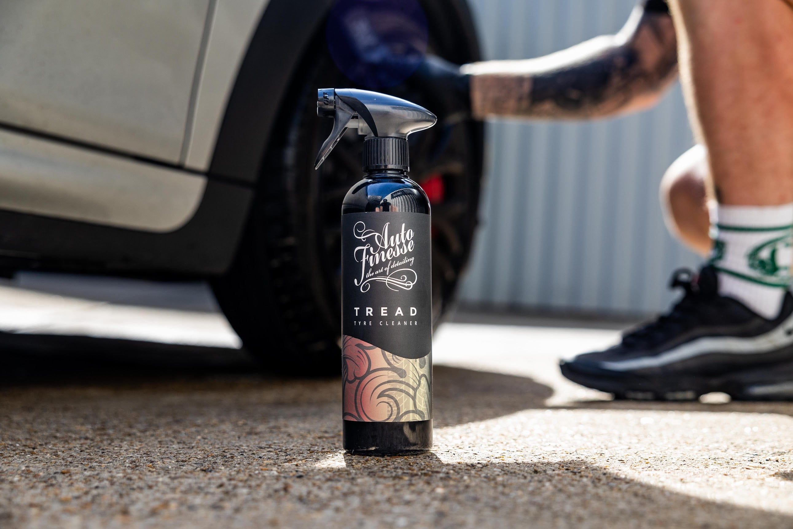 Auto Finesse | Tread Tyre Cleaner - Just Spray, Scrub &amp; Rinse