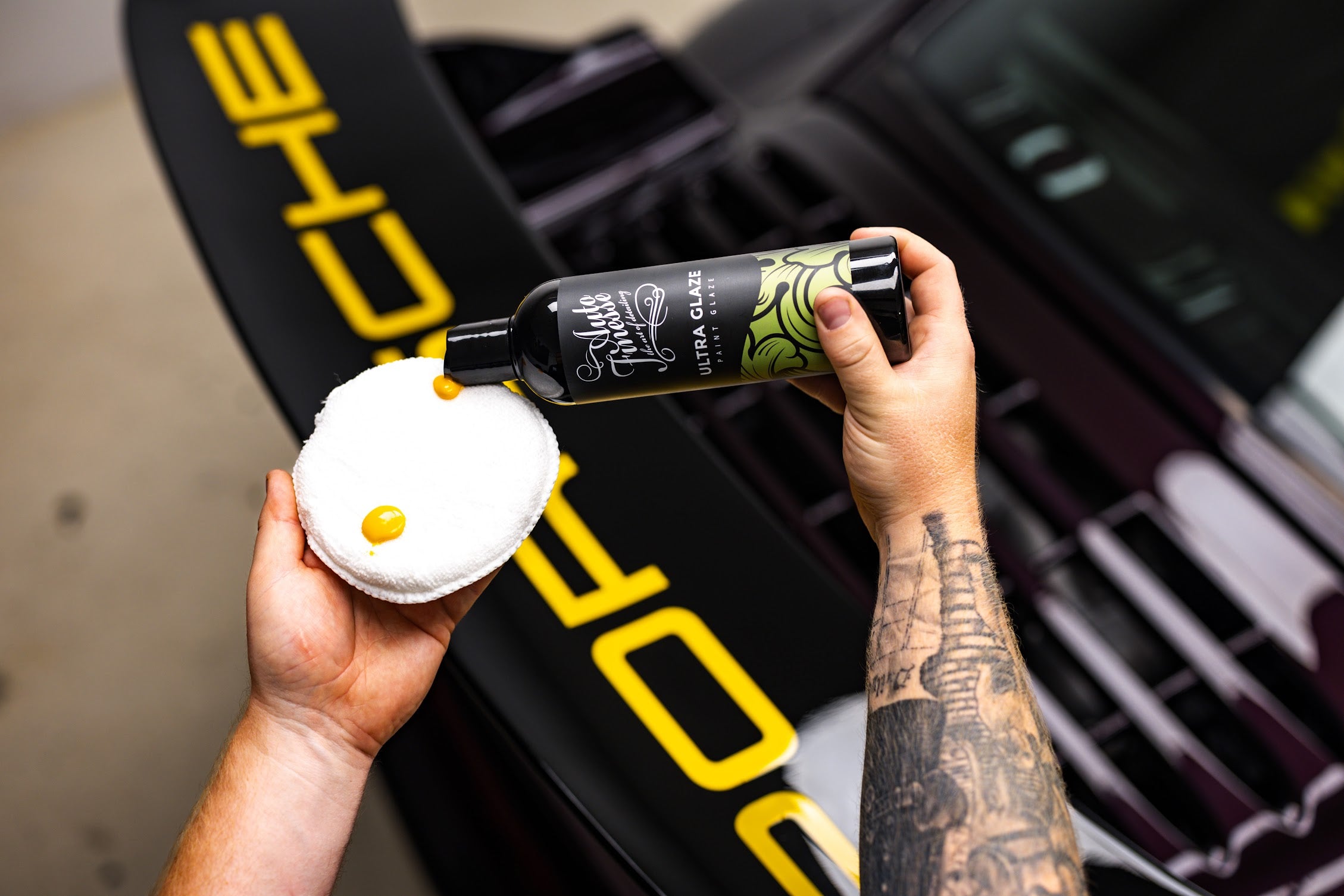 Auto Finesse | Ultra Glaze Paint Glaze - Reduce The Appearance Of Swirls